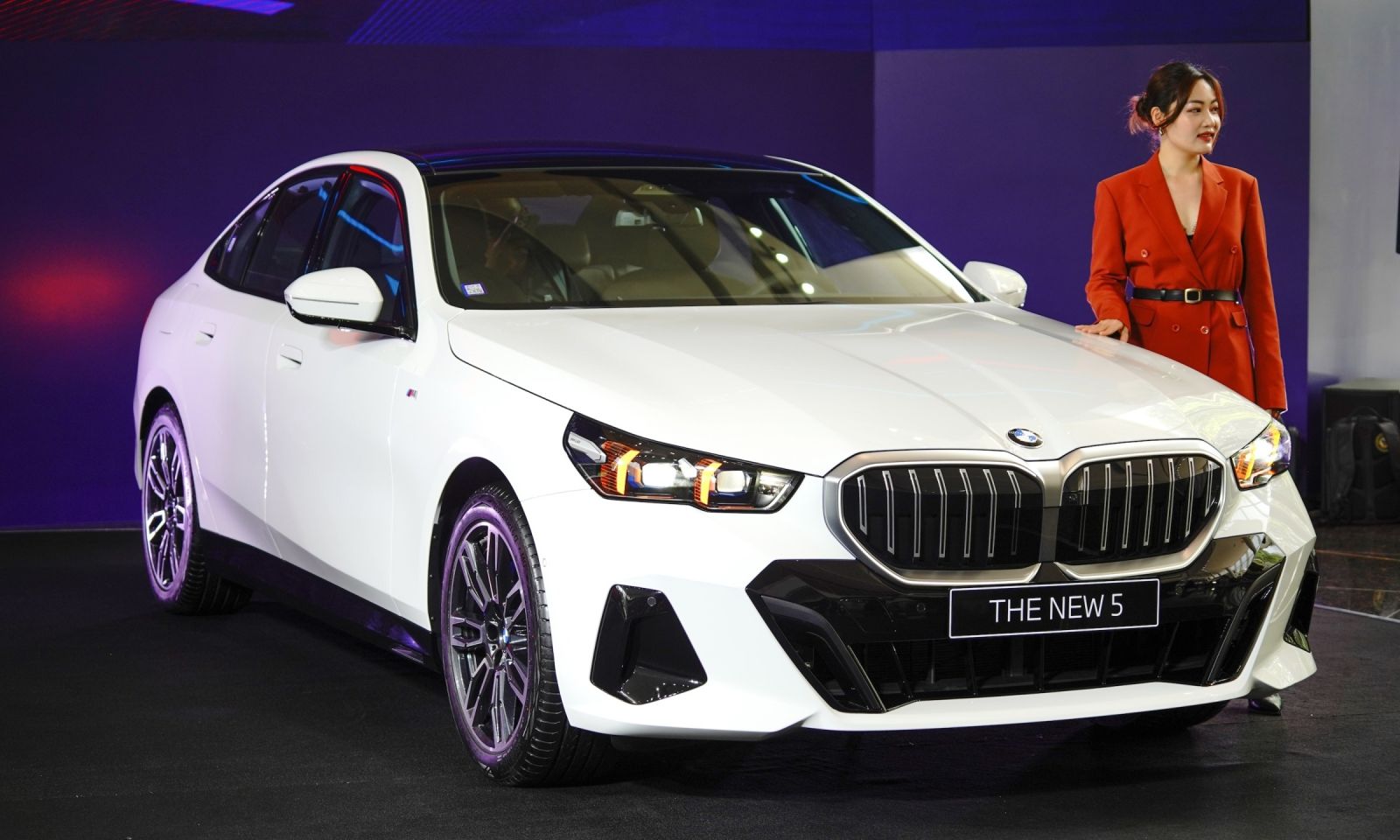 Giá xe BMW 5-Series mới nhất: Từ 2,589 tỷ