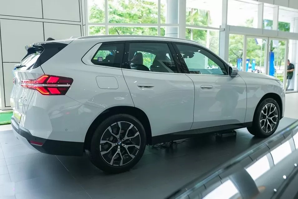 Công nghệ an toàn xe BMW X3.