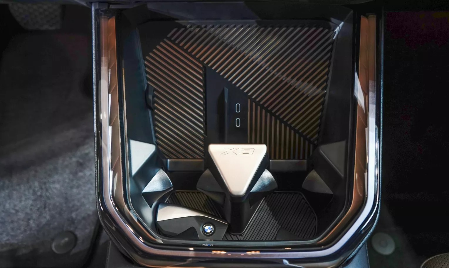 Cổng sạc UST Type-C cho điện thoại.