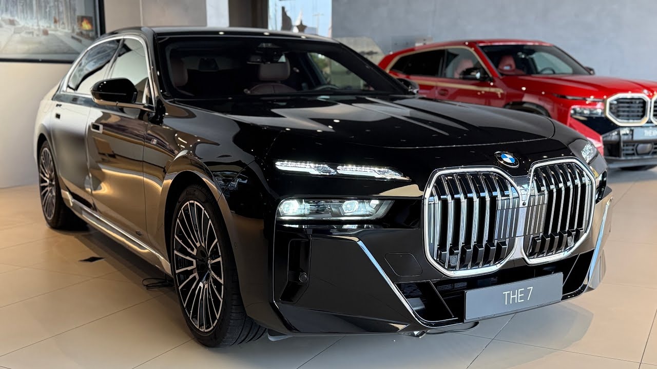 Giá xe BMW 7-Series mới nhất: từ 3,919 tỷ đồng